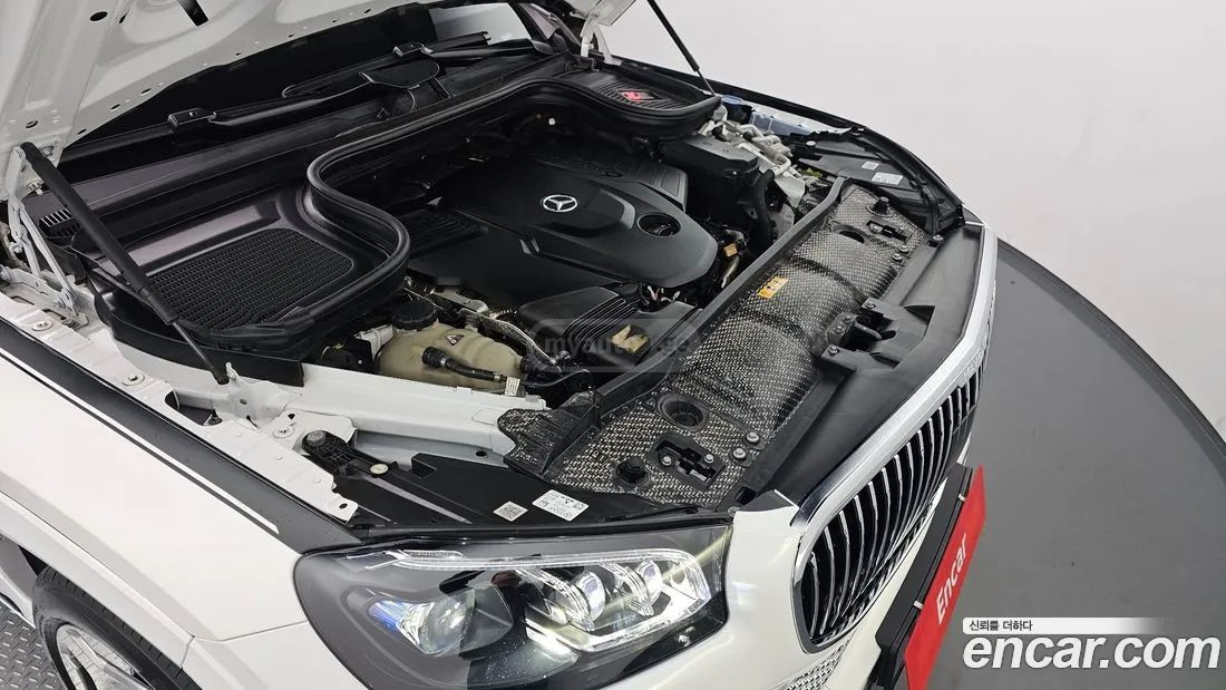 Mercedes-Benz GLS 63 AMG - фото 6