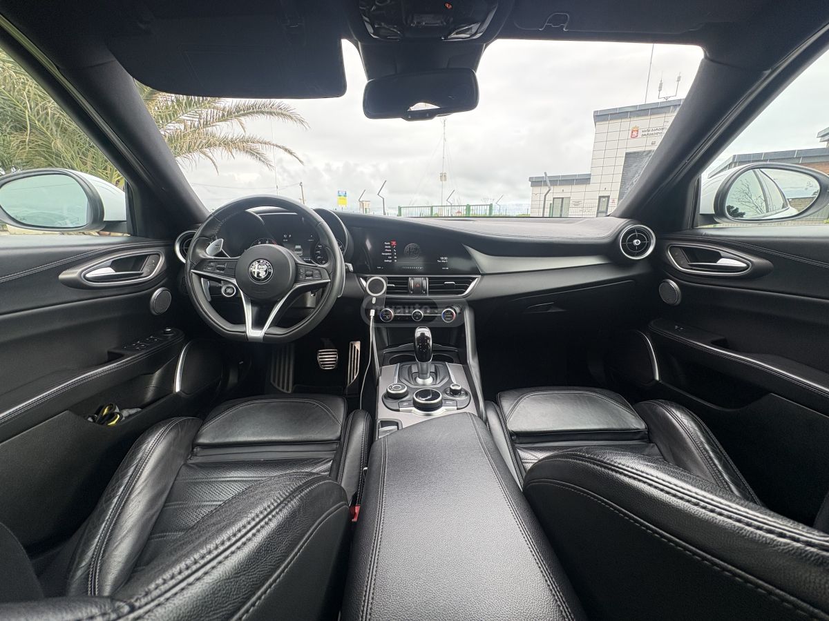 Alfa Romeo Giulia - фото 10
