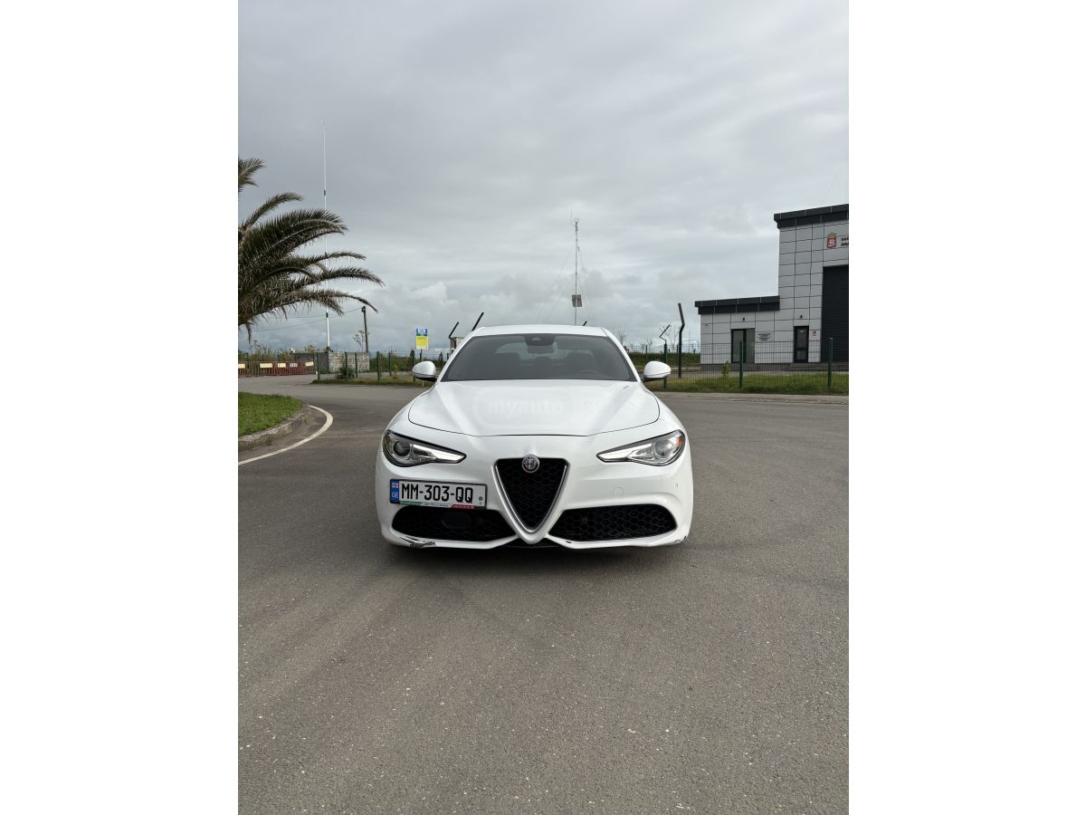 Alfa Romeo Giulia - фото 2