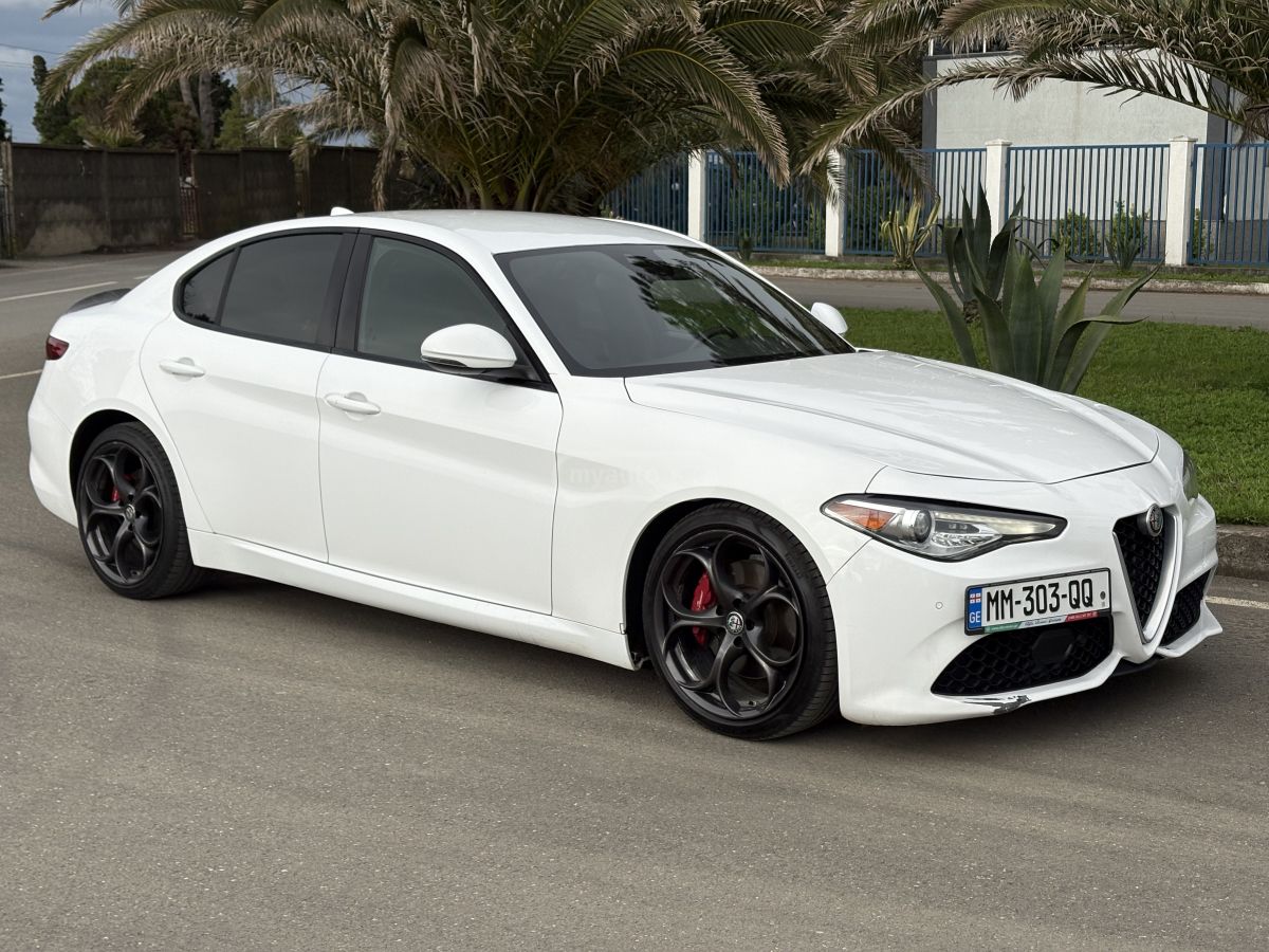 Alfa Romeo Giulia - фото 4