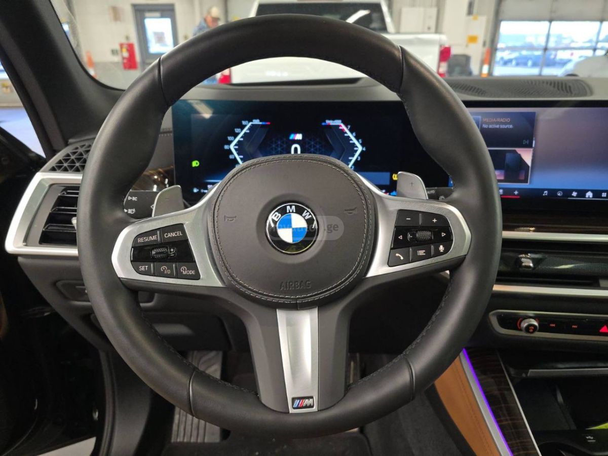 BMW M Sport Pro — миниатюра 11