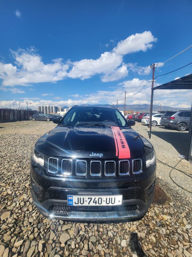 Jeep Compass - фото 1