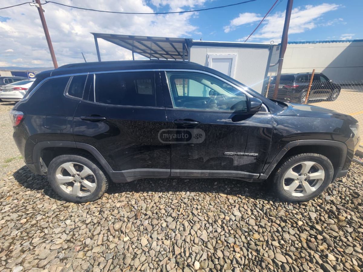 Jeep Compass - фото 9