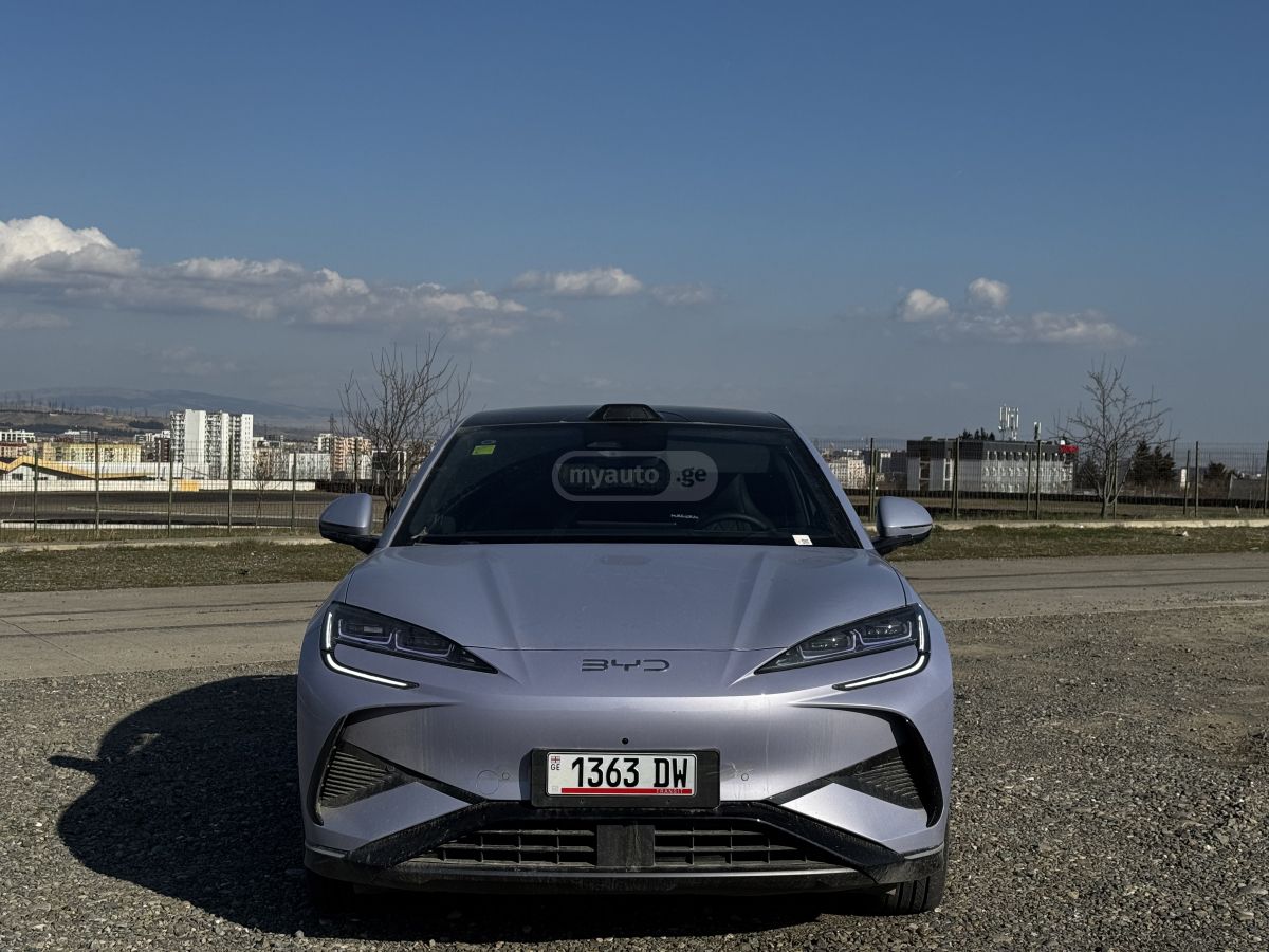 BYD Sealion 7 - фото 2