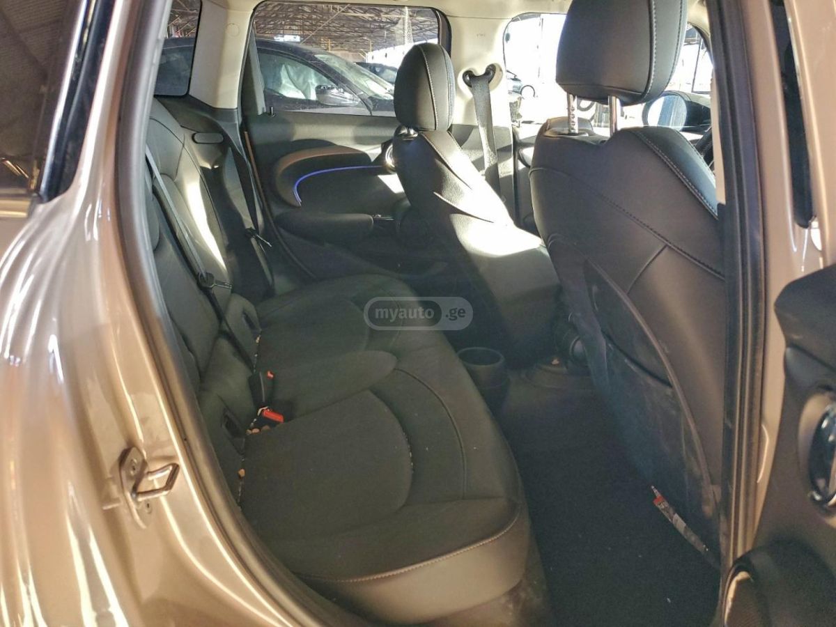 MINI Cooper S 2022 — миниатюра 8