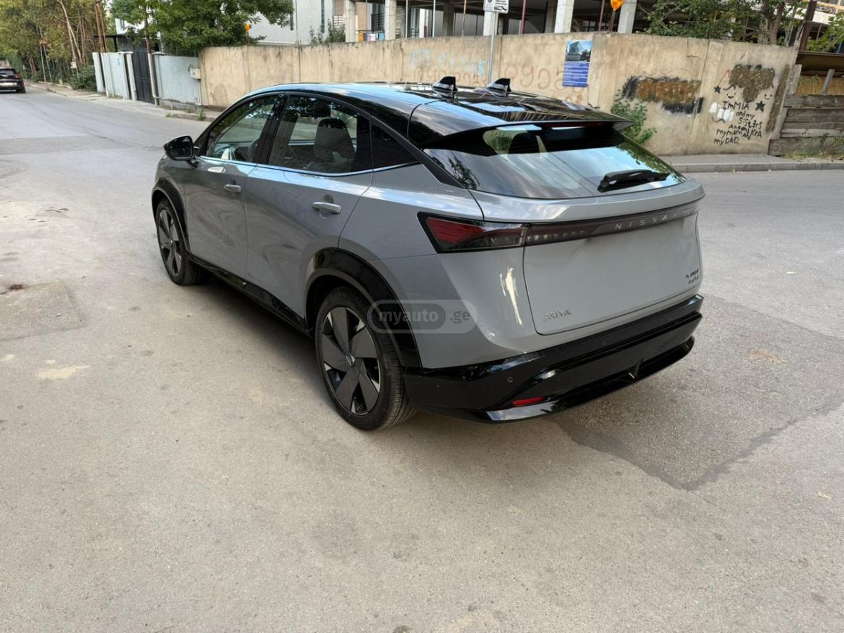 Nissan Ariya - фото 11