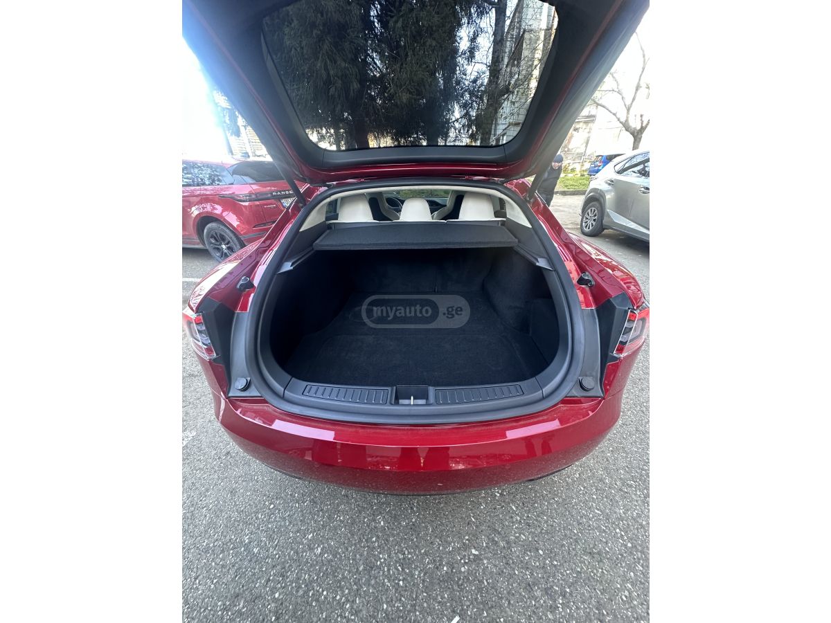 Tesla Model S - фото 5