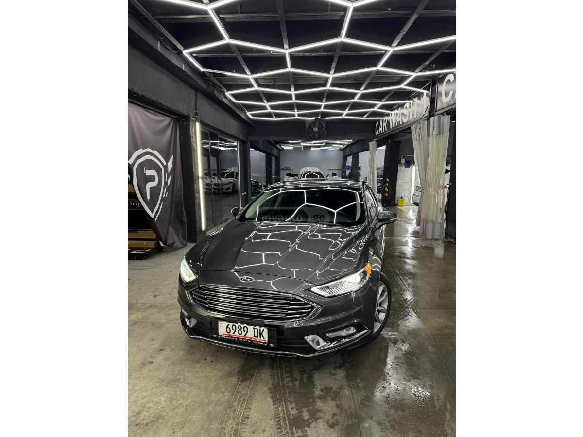 Ford Fusion - фото 10