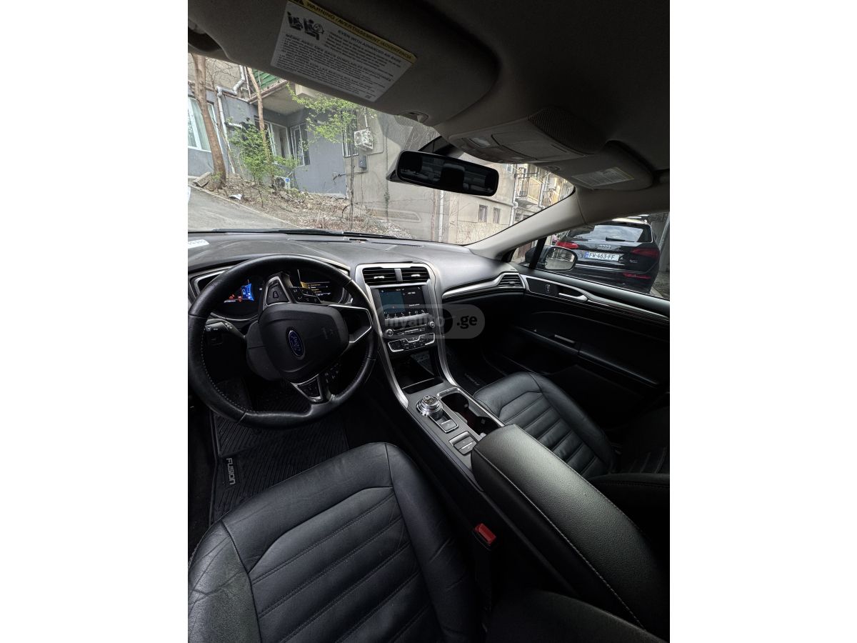 Ford Fusion - фото 4