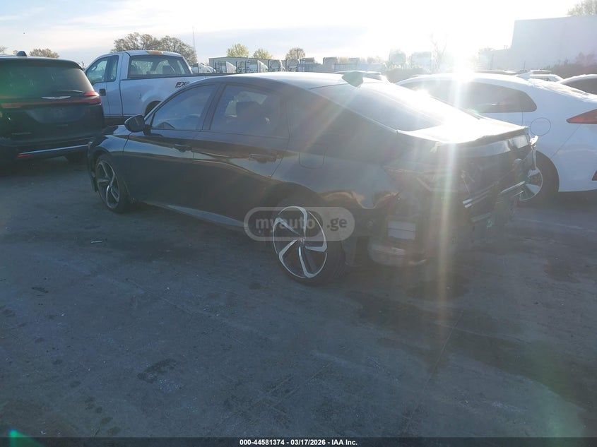 Honda Accord - фото 3