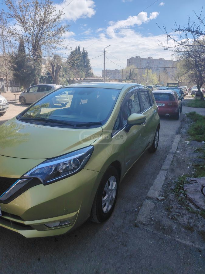 Nissan Note - фото 2
