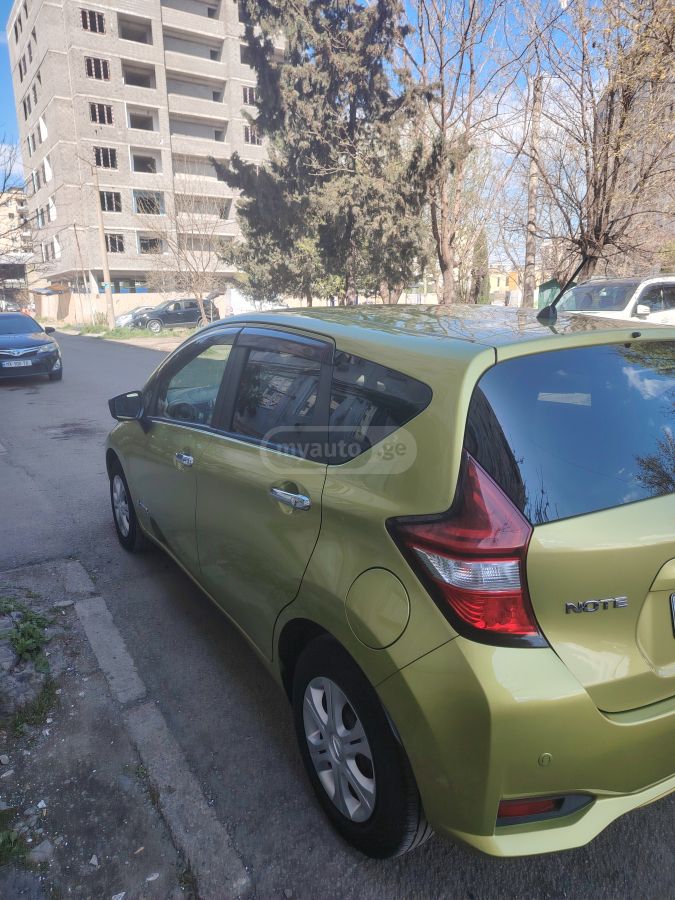 Nissan Note - фото 3