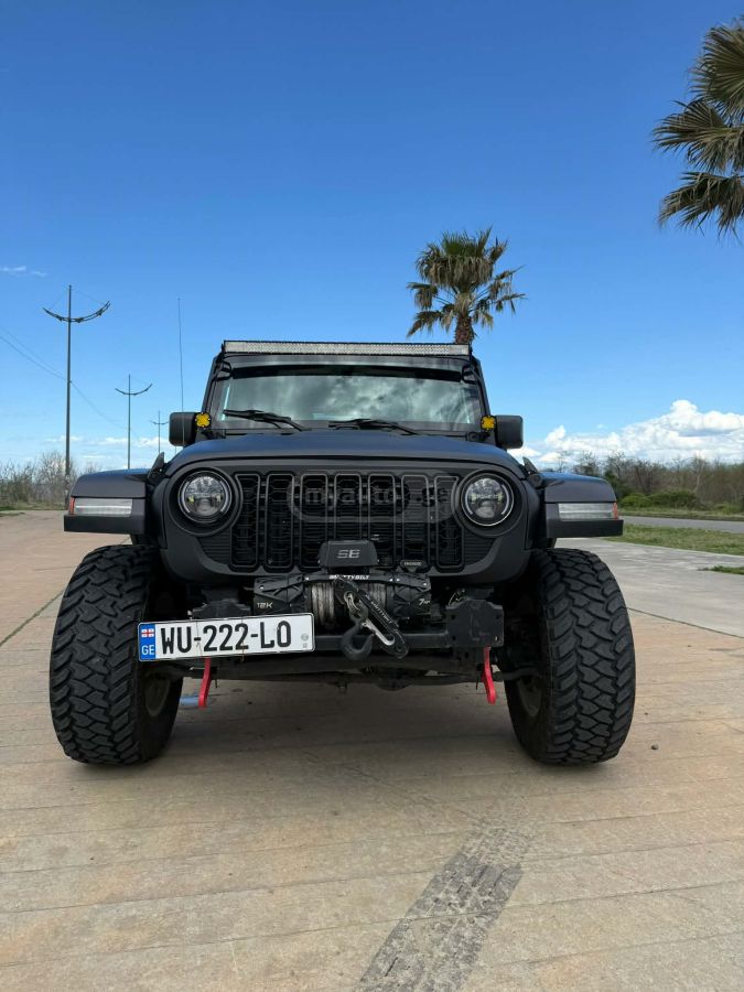 Jeep Wrangler - фото 2