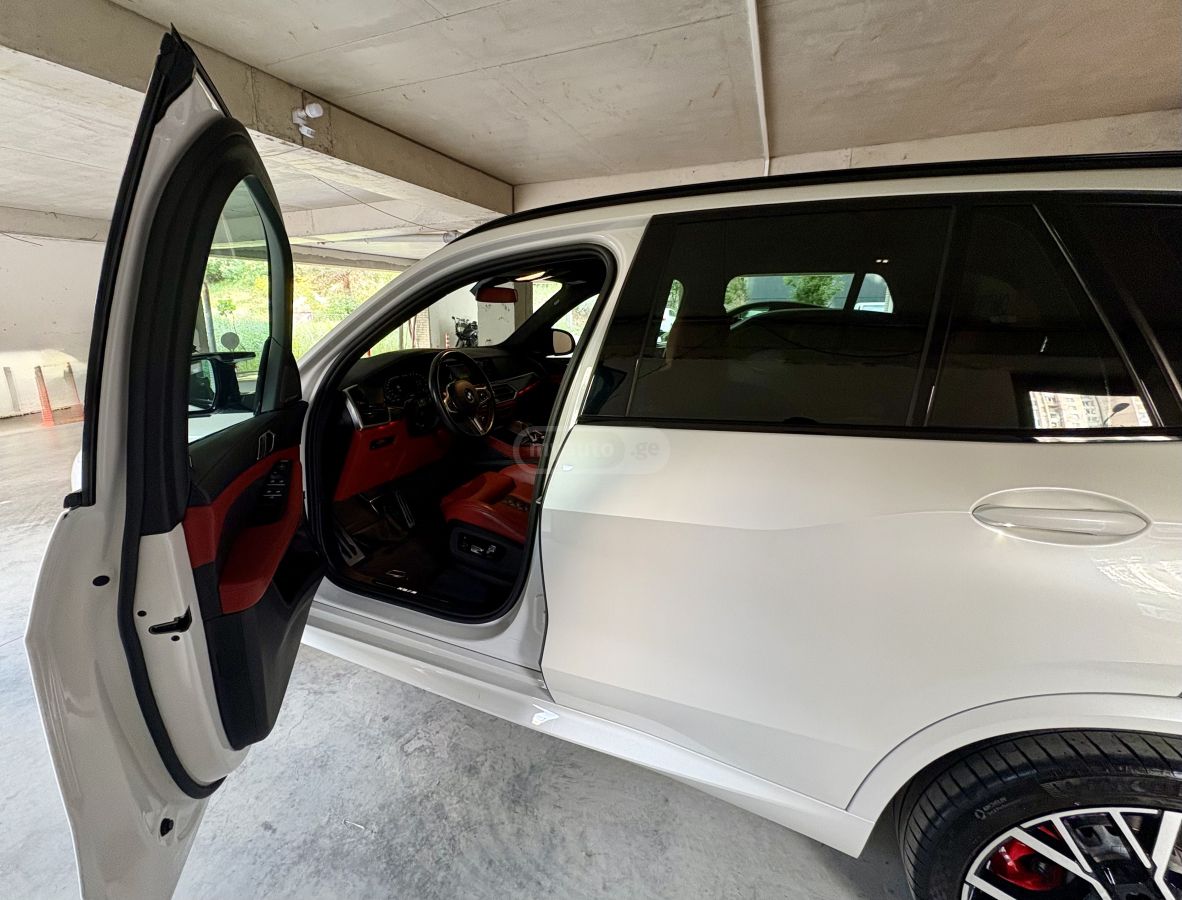 BMW X5 M - фото 4