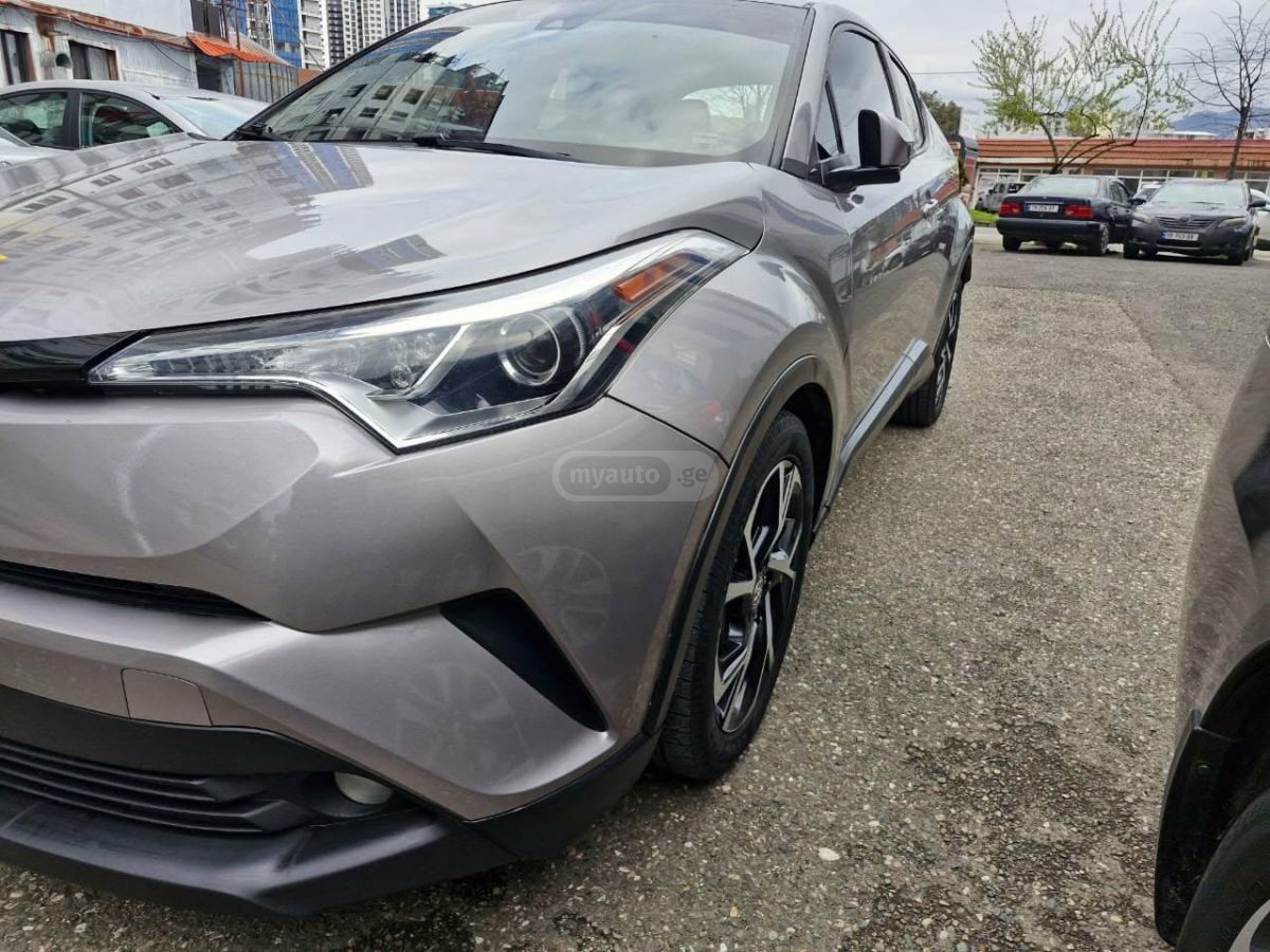 Toyota CHR - фото 11