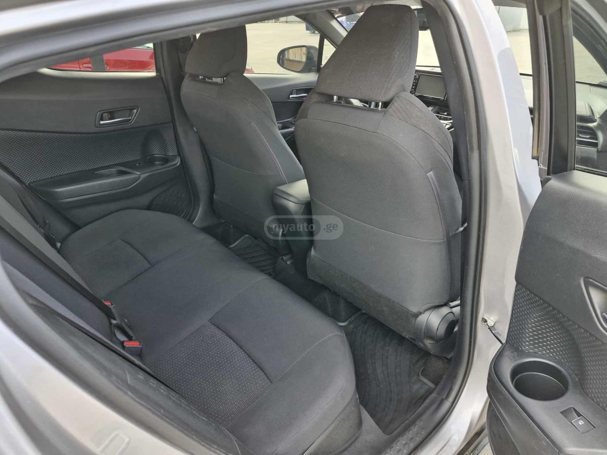 Toyota CHR - фото 4