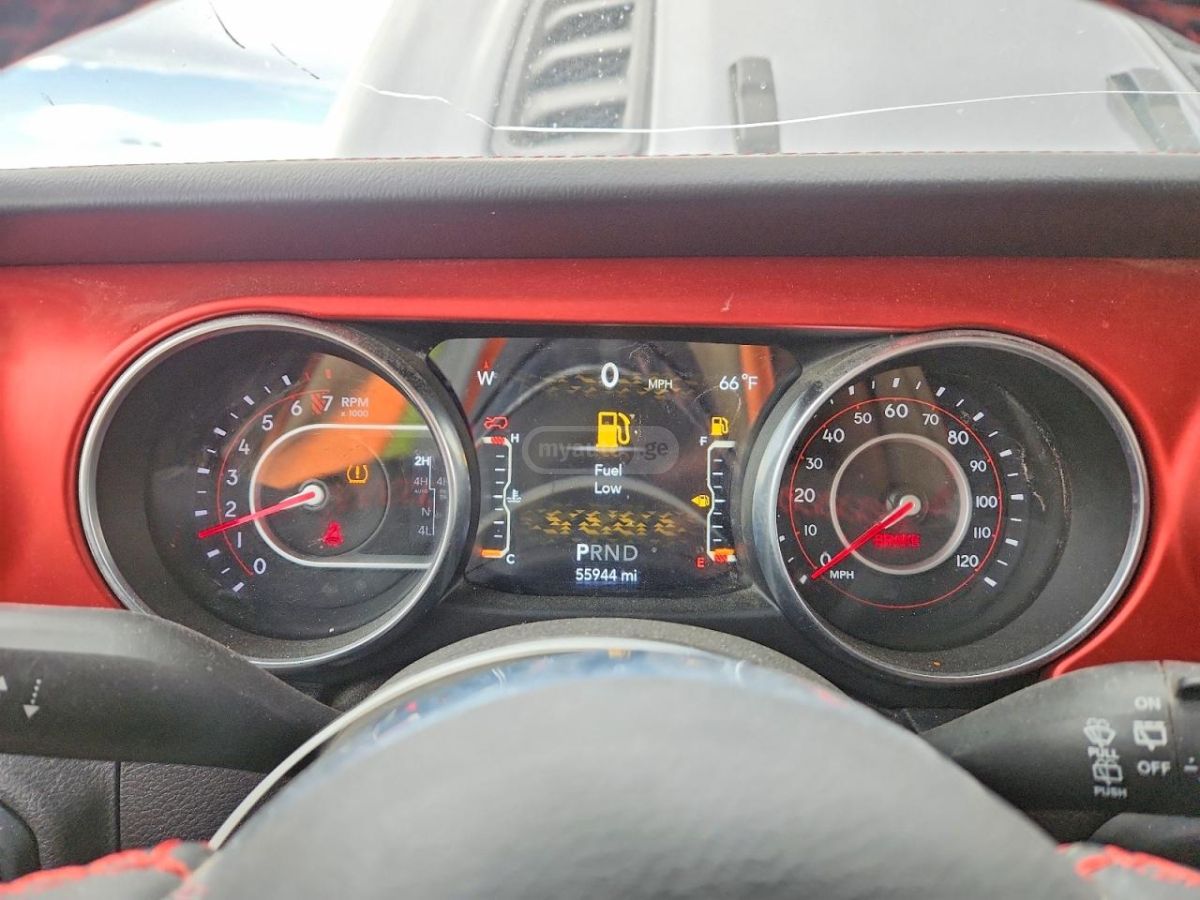 Jeep Wrangler - фото 9