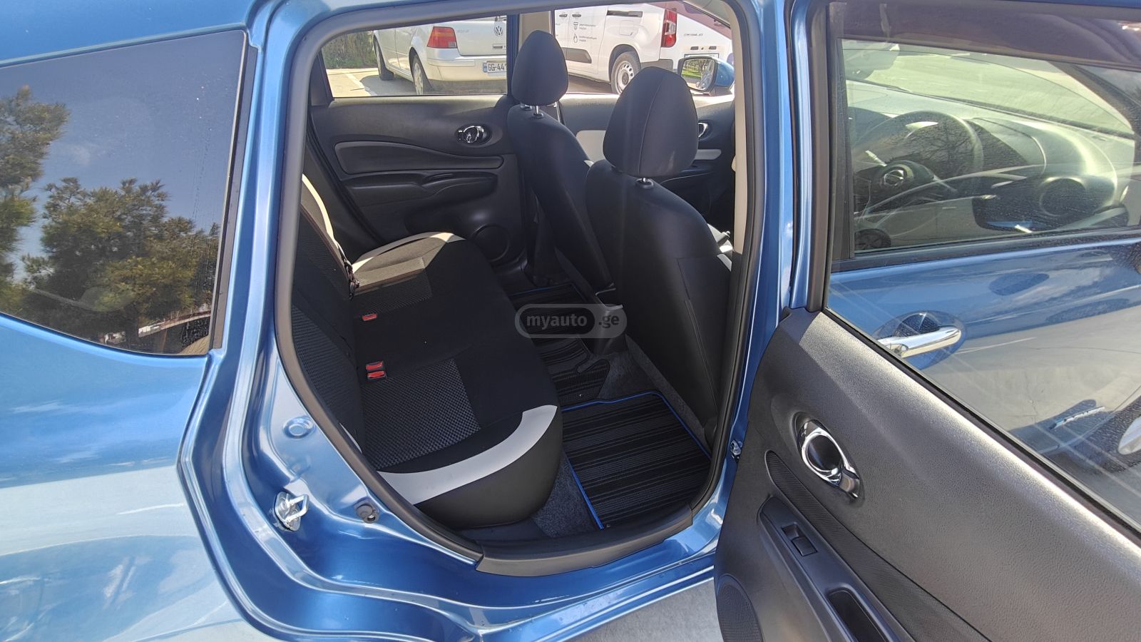 Nissan Note - фото 10