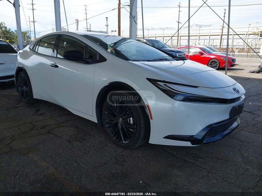 Toyota Prius 2025 — миниатюра 1