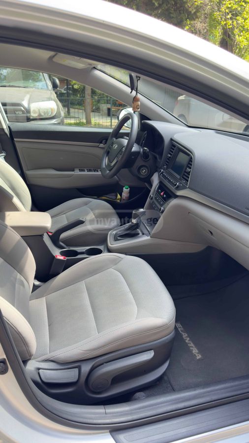Hyundai Elantra - фото 9