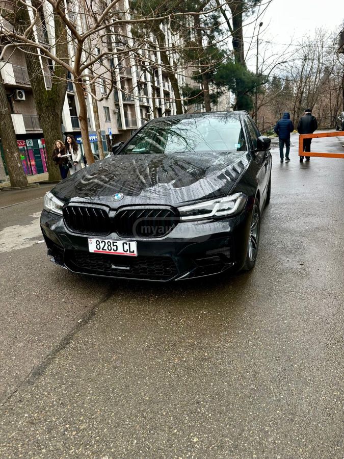 BMW 530 - фото 1