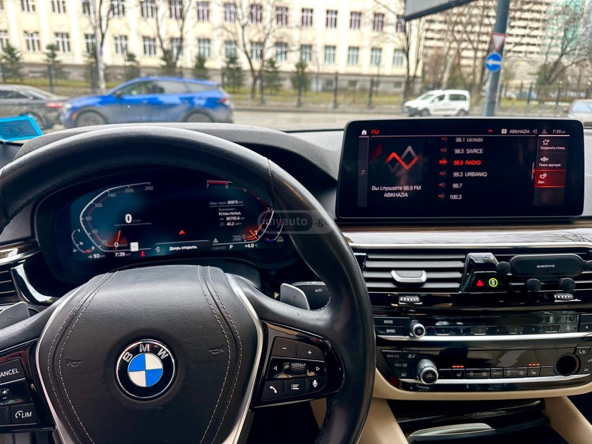 BMW 530 - фото 8