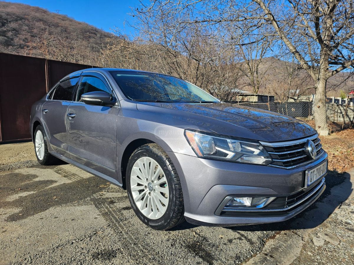 Volkswagen Passat - фото 1