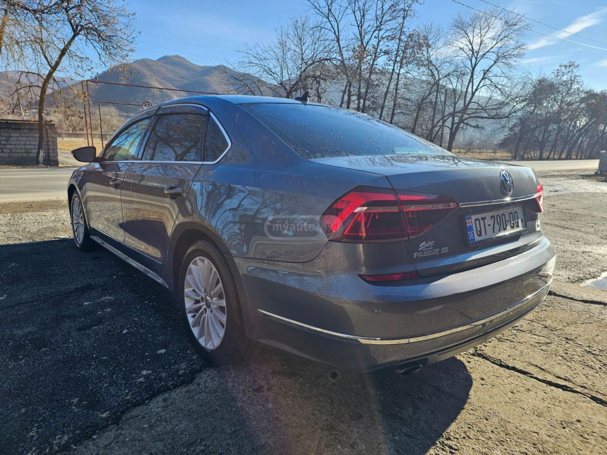 Volkswagen Passat - фото 4