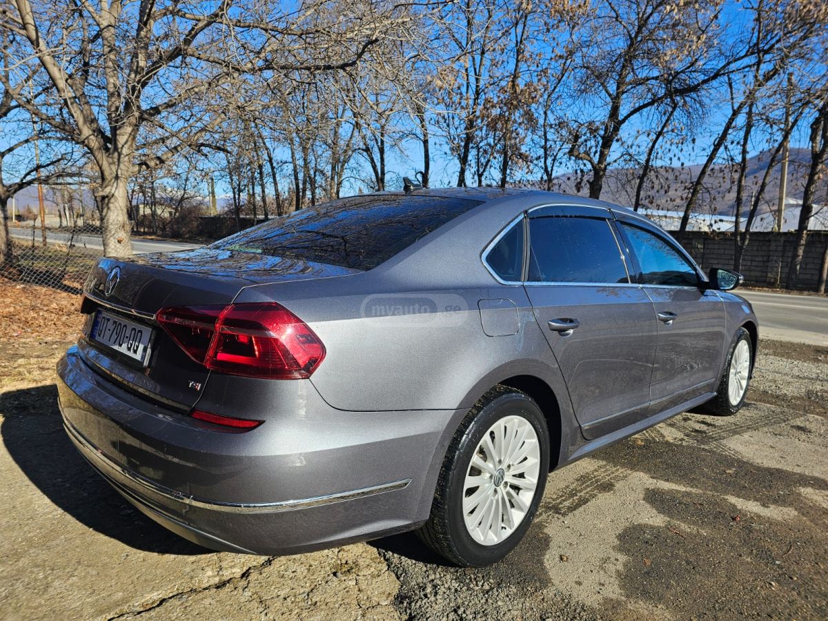 Volkswagen Passat - фото 5
