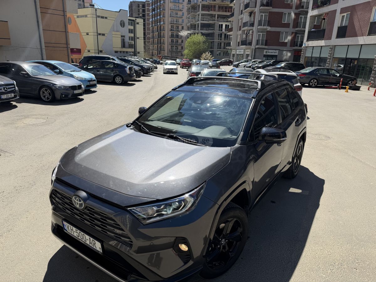 Toyota Rav 4 - фото 3