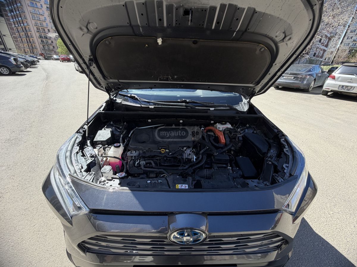 Toyota Rav 4 - фото 6