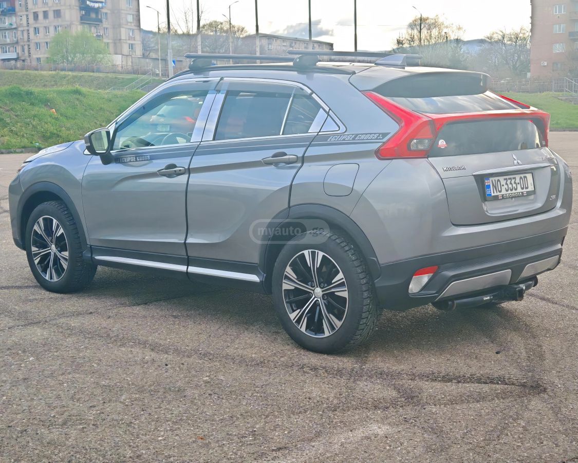 Mitsubishi Eclipse Cross - фото 5