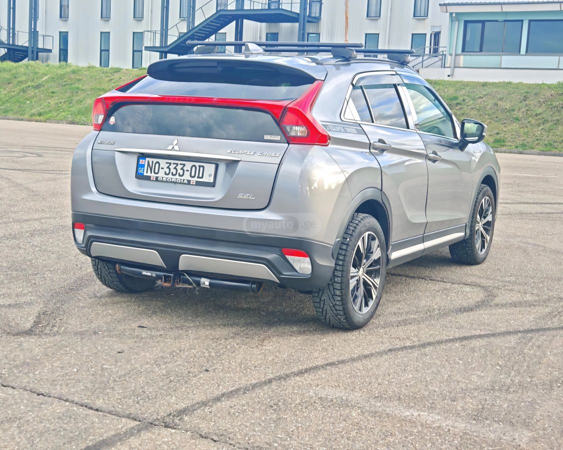 Mitsubishi Eclipse Cross - фото 7