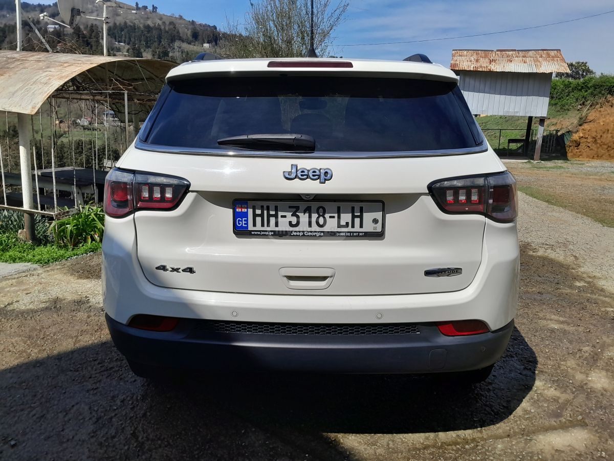 Jeep Compass - фото 4