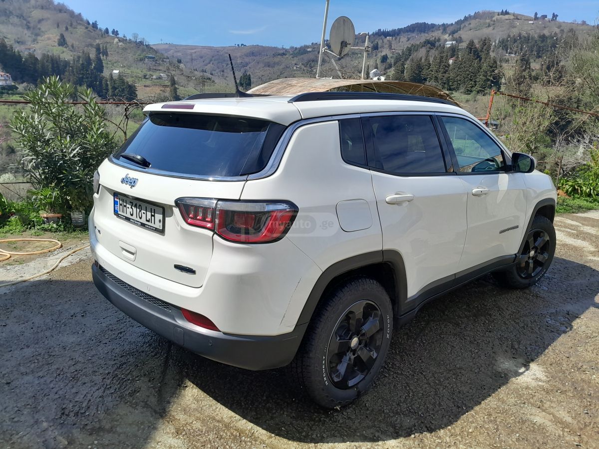 Jeep Compass - фото 5