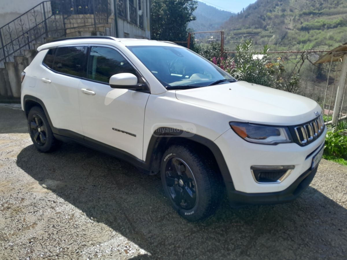 Jeep Compass - фото 7