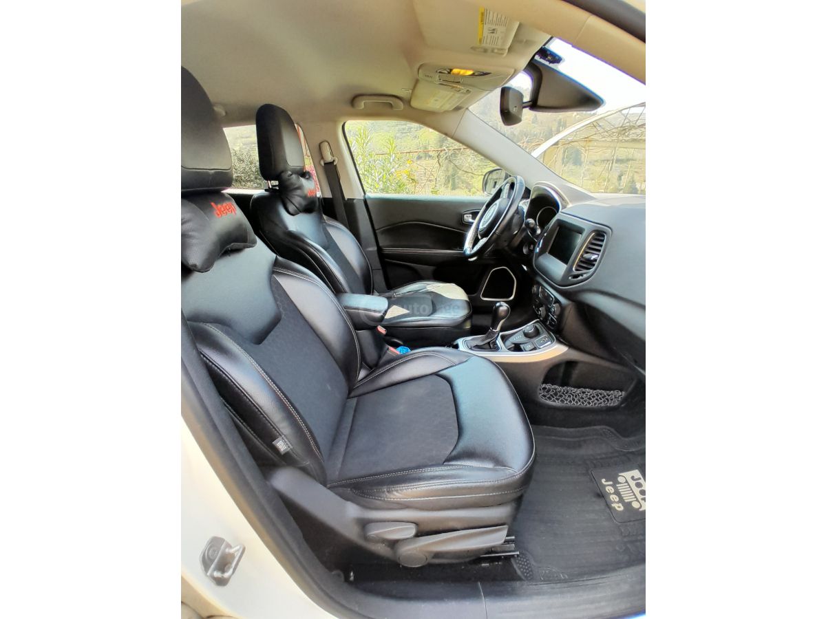 Jeep Compass - фото 9