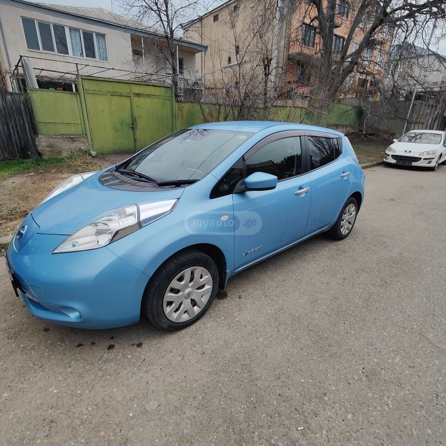 Nissan Leaf - фото 10