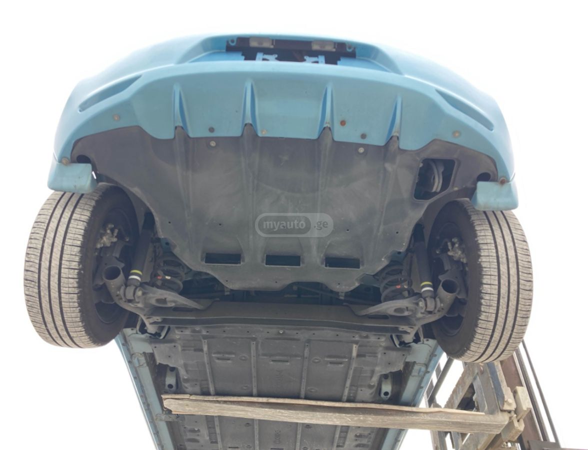 Nissan Leaf - фото 14