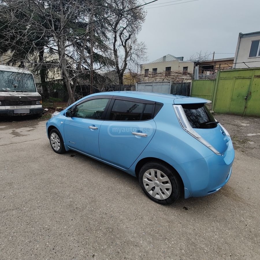 Nissan Leaf - фото 5