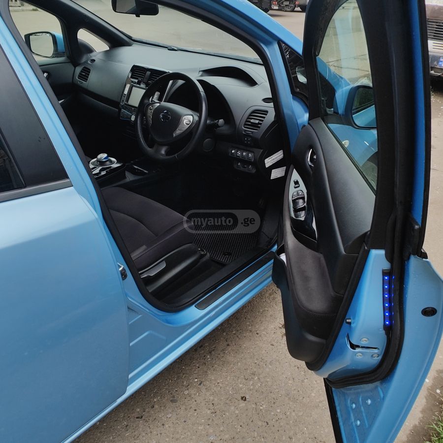 Nissan Leaf - фото 7