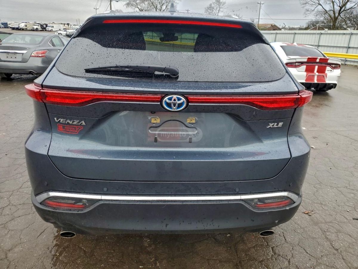 Toyota Limited 4dr All-Wheel Drive CV — миниатюра 10