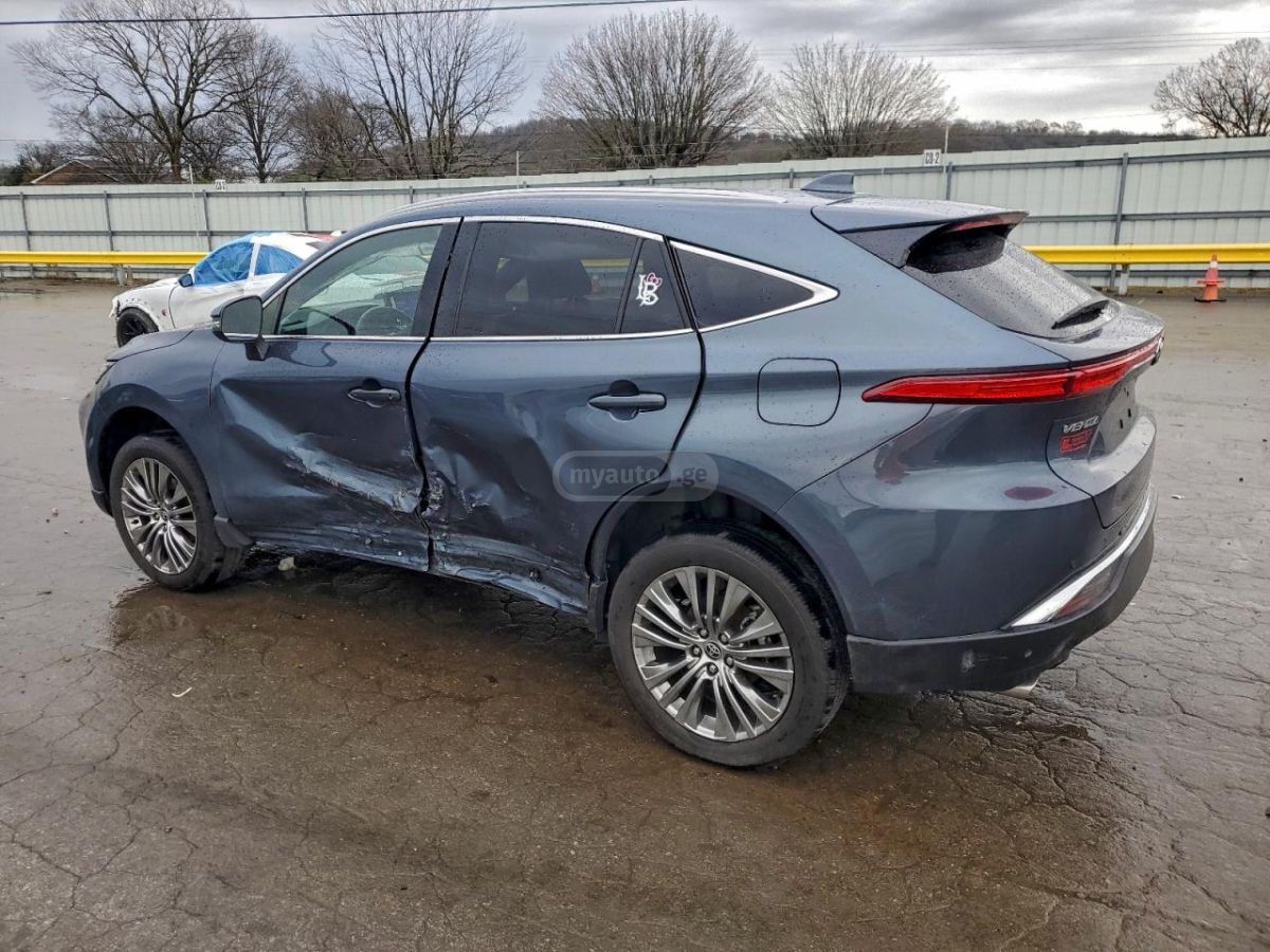 Toyota Limited 4dr All-Wheel Drive CV — миниатюра 2