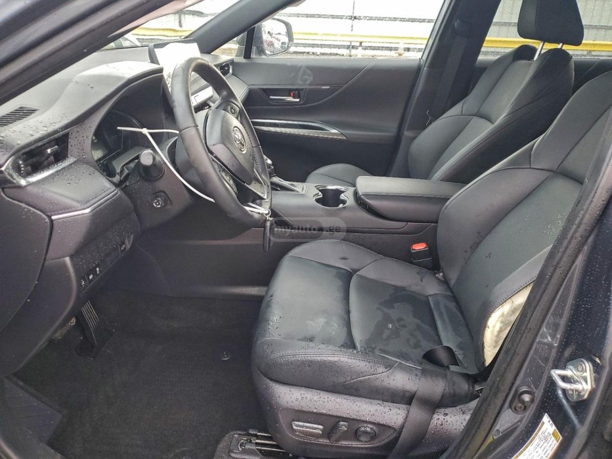 Toyota Limited 4dr All-Wheel Drive CV — миниатюра 6