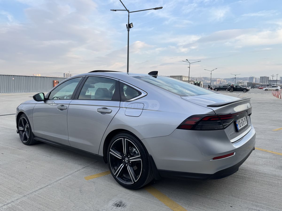 Honda Sport w/o BSI 4dr Sedan CVT — миниатюра 6