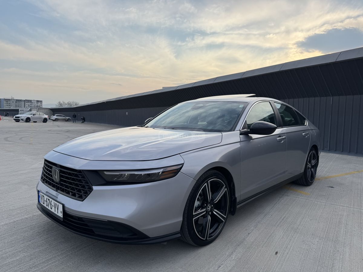 Honda Sport w/o BSI 4dr Sedan CVT — миниатюра 8