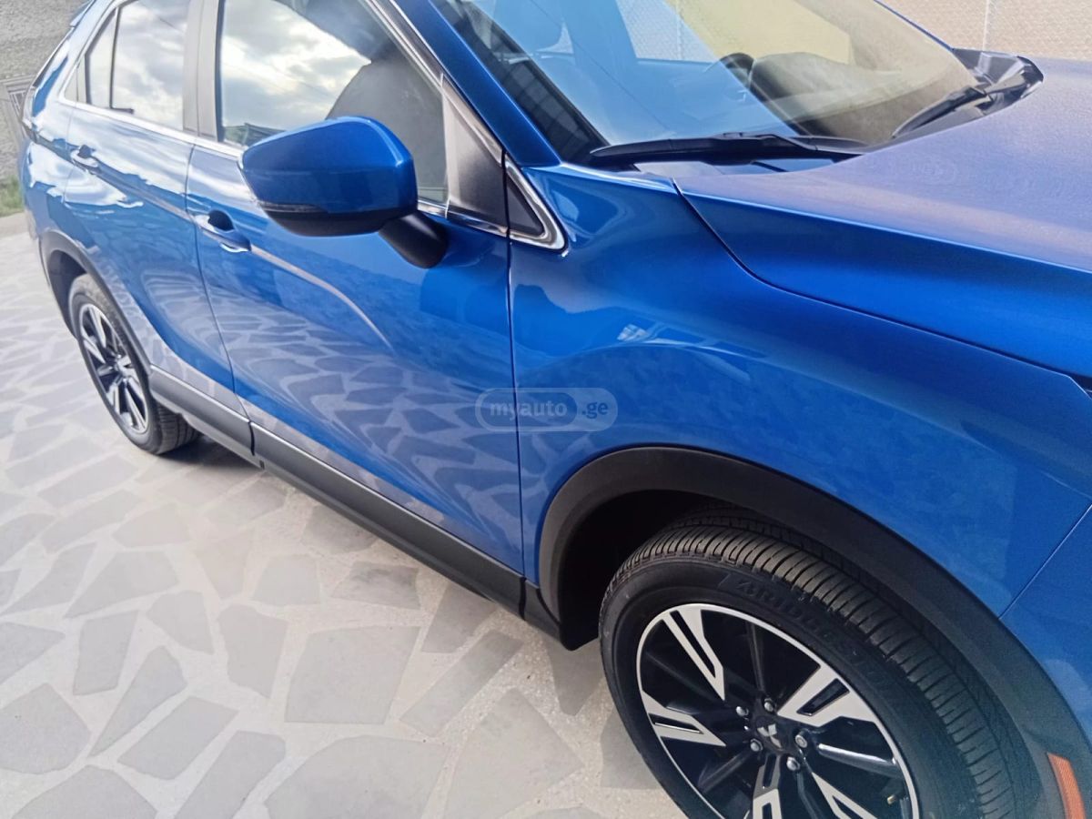 Mitsubishi Eclipse - фото 4