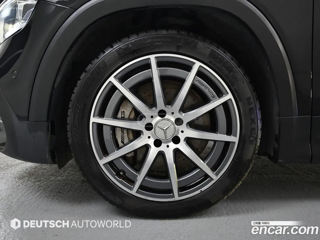 Mercedes-Benz GLB 35 AMG 2023 — миниатюра 5