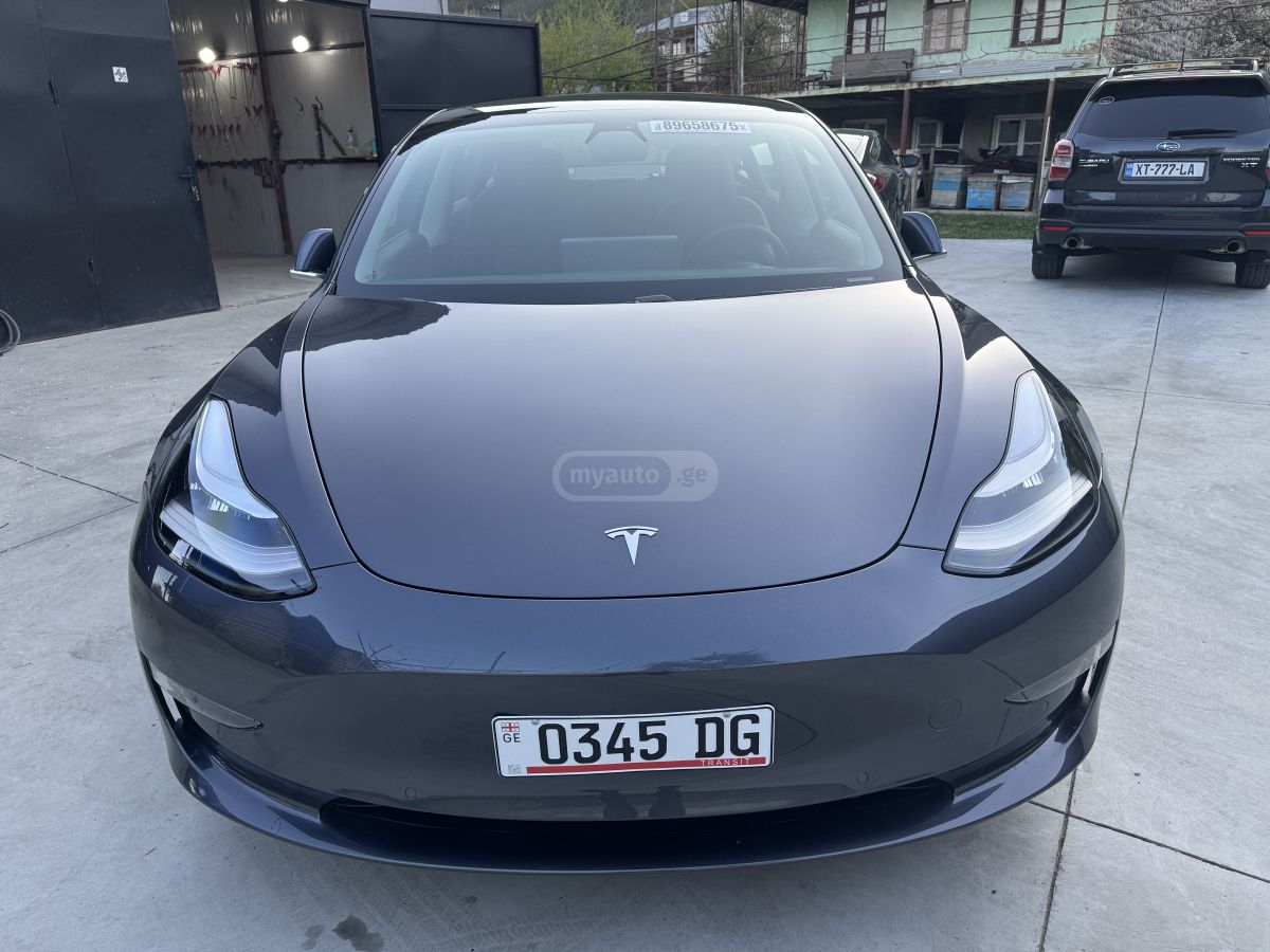 Tesla Model 3 - фото 4