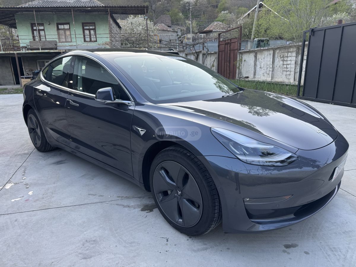 Tesla Model 3 - фото 6